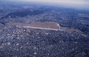 横田飛行場